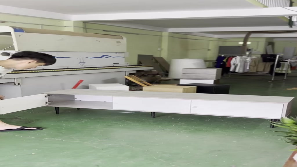 Kệ tivi gỗ MDF chân sắt cao cấp