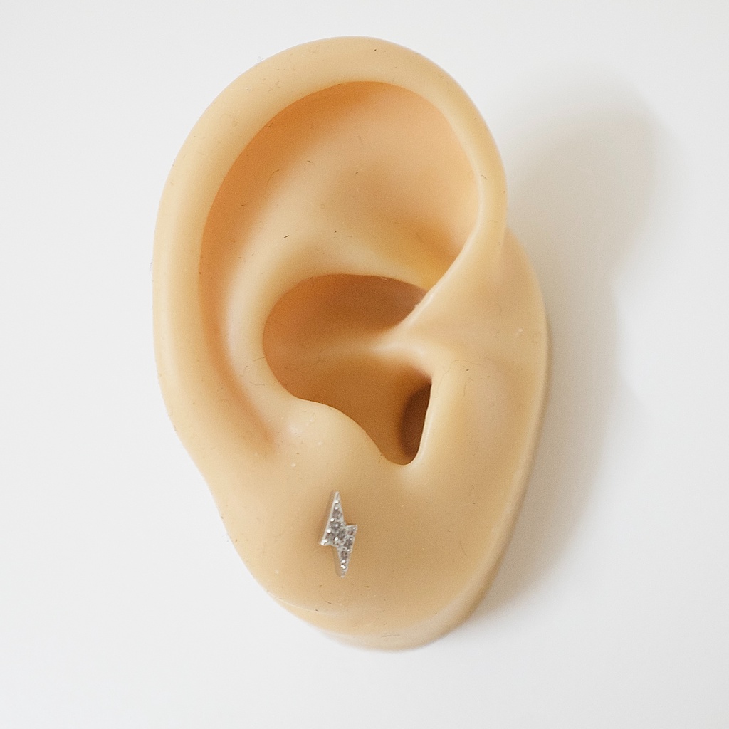 [1 Chiếc] Khuyên Tai Titan Tia Chớp Đính Đá Unisex Màu Bạc Đuôi Bi Không Gỉ Sét Không Ngứa Bông Tai Nam Julies Box 66