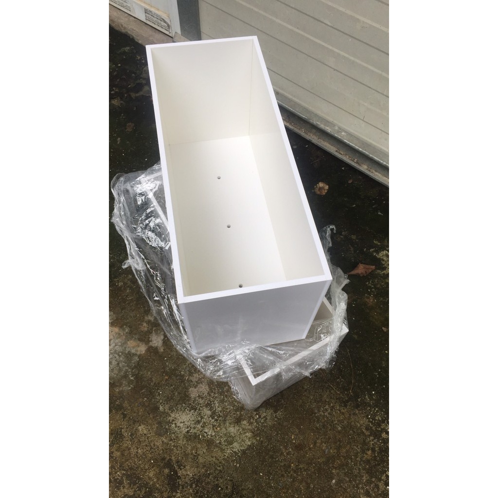 Chậu trồng cây - nhựa composite ngoài trời mẫu kẻ ngang