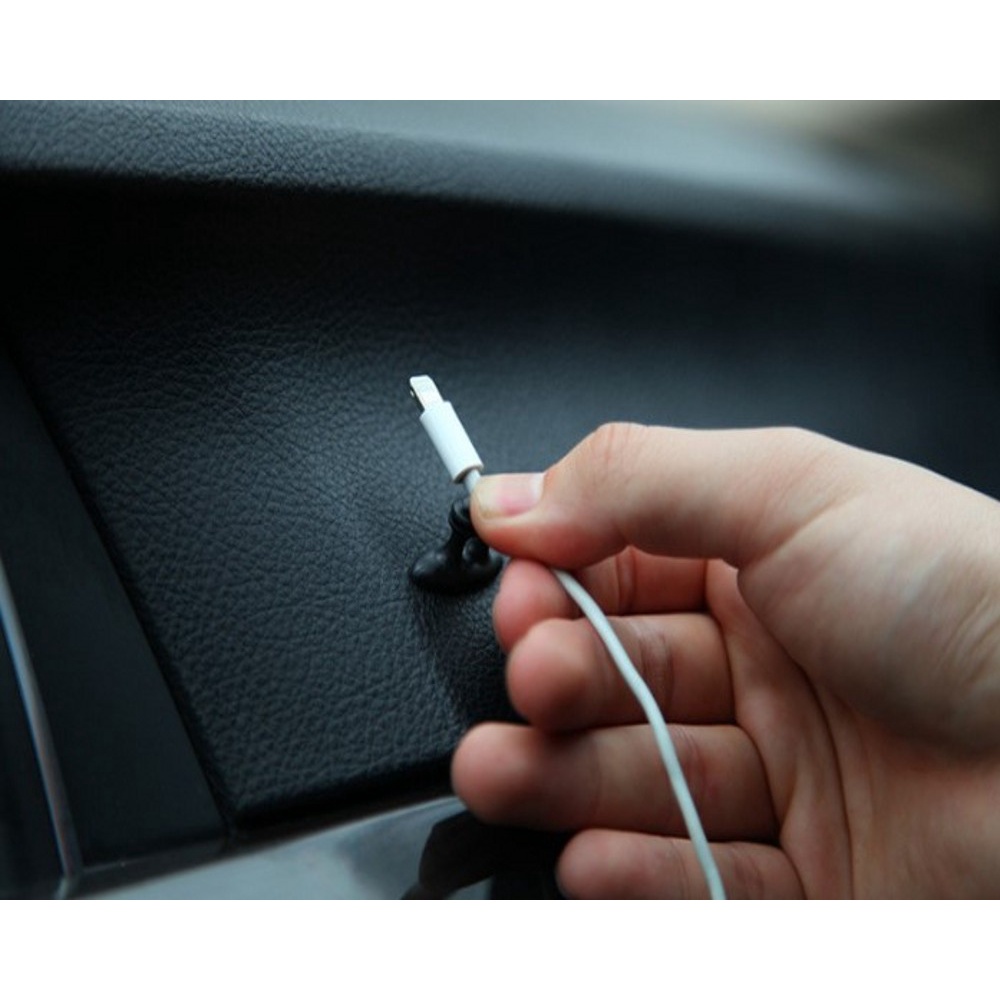 1 Kẹp Cố Định Dây Cáp Sạc Điện Thoại Trên Xe Hơi