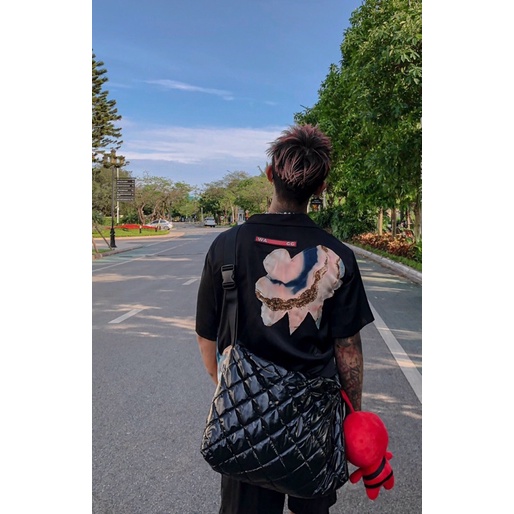 Set sơ mi và quần soóc đen lụa thô vá hoạ tiết WAGG cao cấp