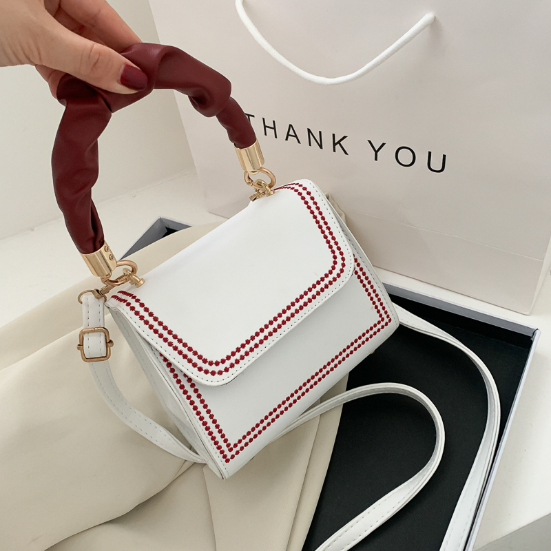 Túi đeo chéo  IELGY dáng vuông thời trang nữ