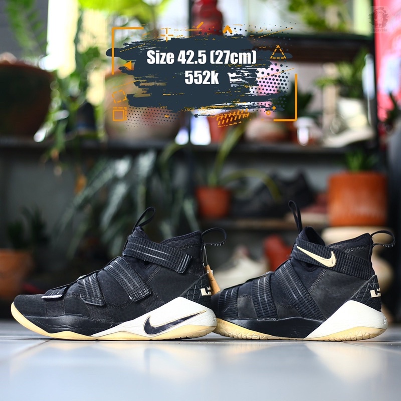 giày chính hãng đã qua sử dụng (nike)