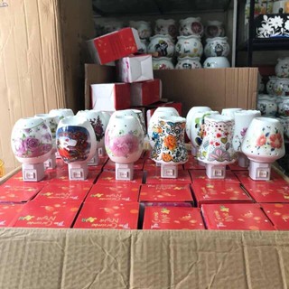 Đèn ngủ kiêm đèn xông tinh dầu.