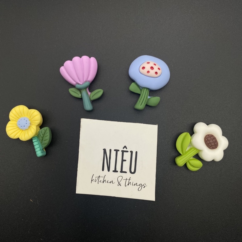 Nam châm dán hít dính trang trí tủ lạnh hoa nở nhiều màu