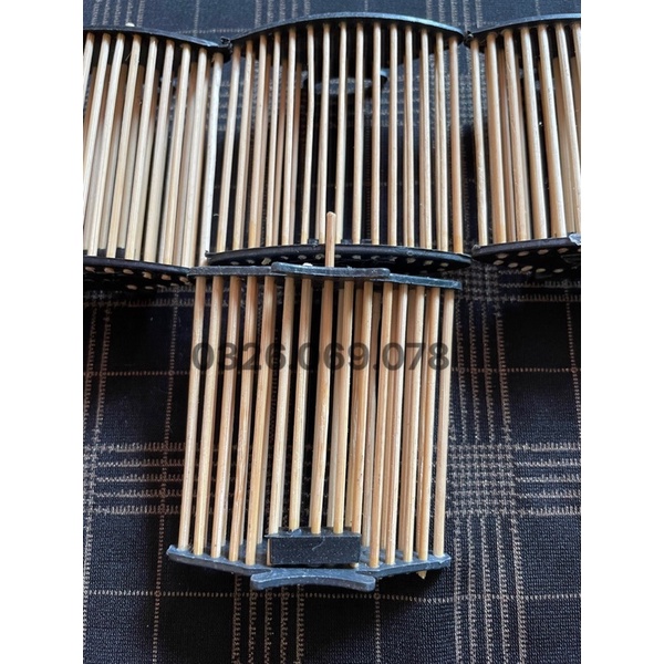 Rọ đựng cào dế cho chim giá rẻ