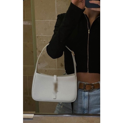 Túi kẹp nách yếu sinh lý 😅