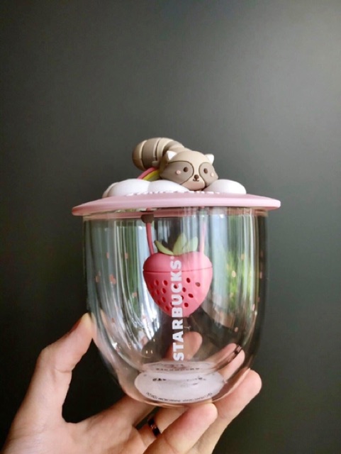 🍓[CHÍNH HÃNG]Ly thuỷ tinh Có lọc trà STARBUCKS Summer Strawberry Glass Cup & Raccoon Lid🍓