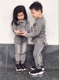 Bộ đồ jeans bé trai gái