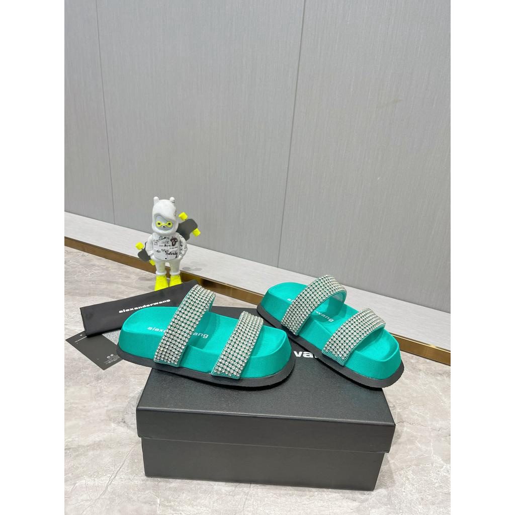 Xăng đan đế dày thời trang cao cấp thương hiệu Alexander Wang thiết kế đính đá sành điệu, trang trọng