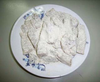 1 hộp chè lam
