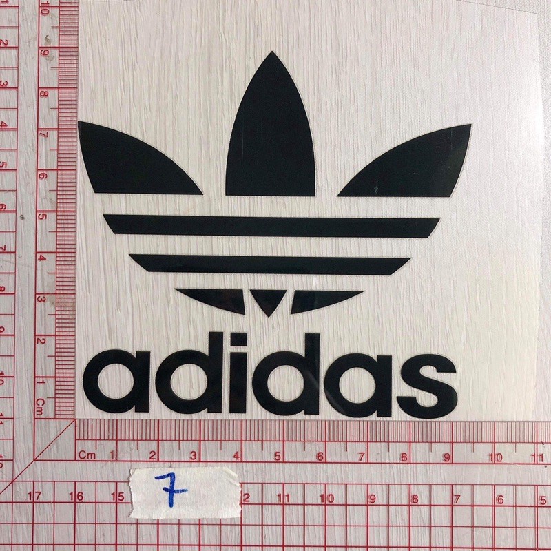 Sticker hình ủi nhiệt logo thể thao
