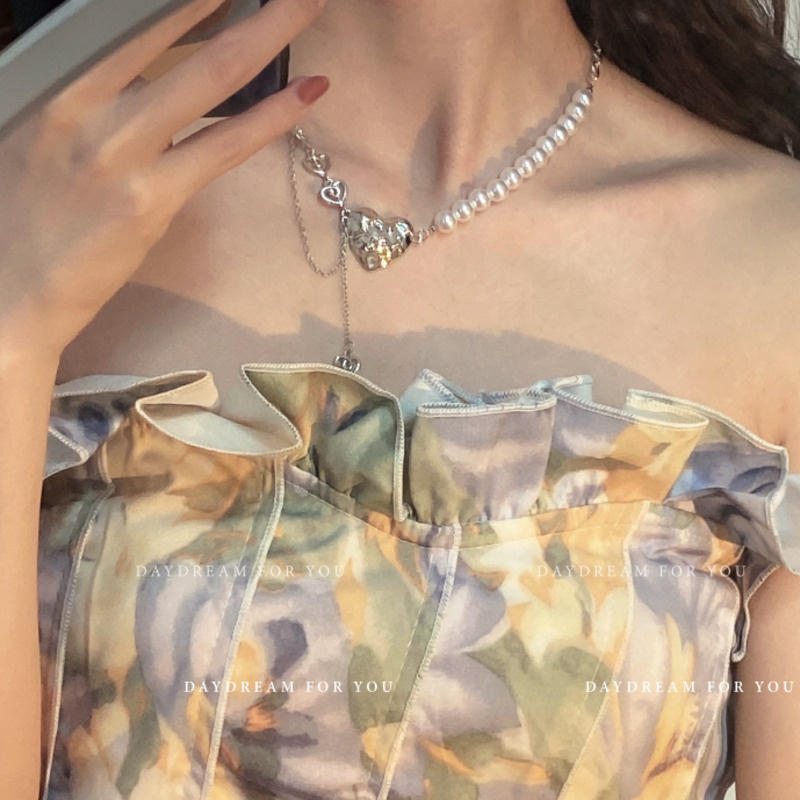 Vòng cổ mặt trái tim đính ngọc trai thời trang