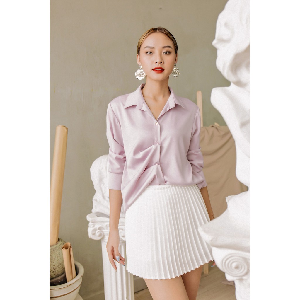 Chân váy xếp li CHARMO dáng ngắn chất lụa mịn có quần bên trong Pleated Short Skirt