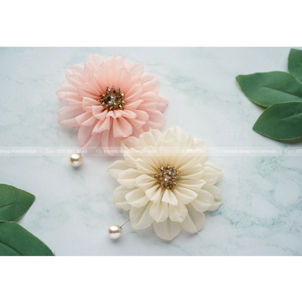 Hoa Cài Áo - Hoa thược dược cài áo cao cấp nhụy pha lê - Hoa vải cài áo handmade.