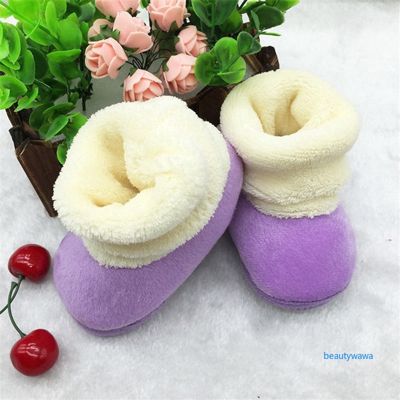 Boots giữ ấm chống trượt cho bé
