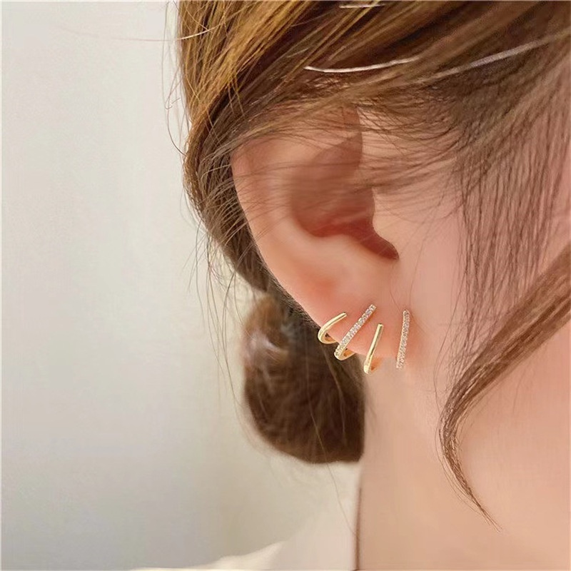 Bông tai xoắn tròn vành tai nhiều vòng đính đá nữ