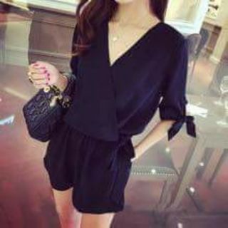 Jum đùi cột nơ tay