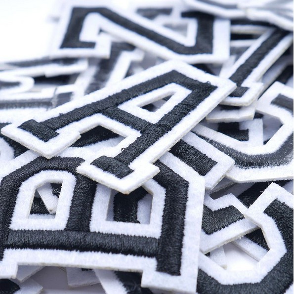 Set 4 Miếng Dán Ủi Quần Áo Hình Chữ Cái Từ A-Z