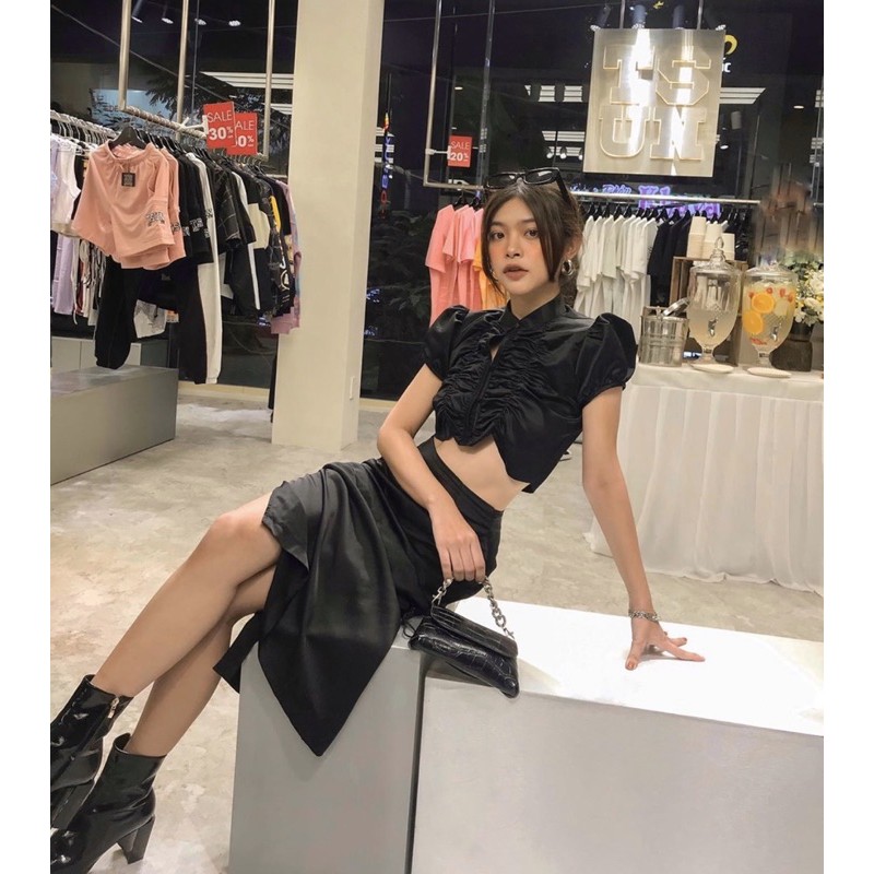 Áo crop phi HeartBurn đen