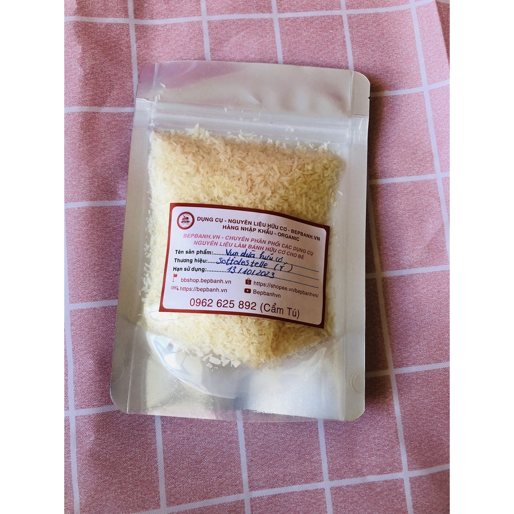 Bột mì/ Bột năng/ Tinh bột bắp/ Men nở/ Getalin/ Bột nở/ Pudding Vani/ Vụn dừa/ Nguyên liệu làm bánh hữu cơ