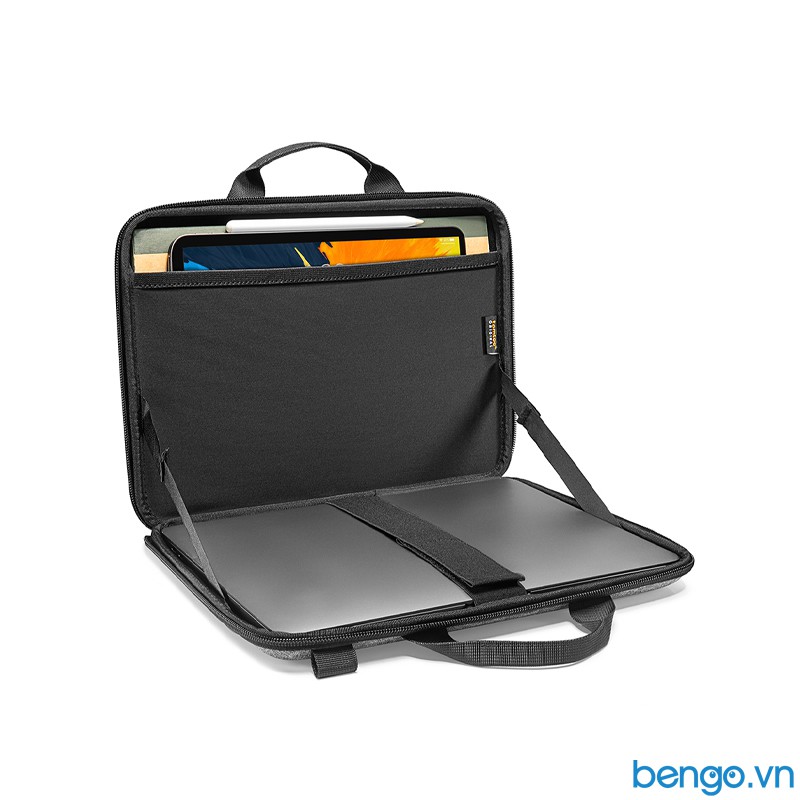 Túi đeo chéo chống sốc dành cho MacBook Pro 16&quot; TOMTOC (USA) Hardshell Shoulder Case - A25-E01G