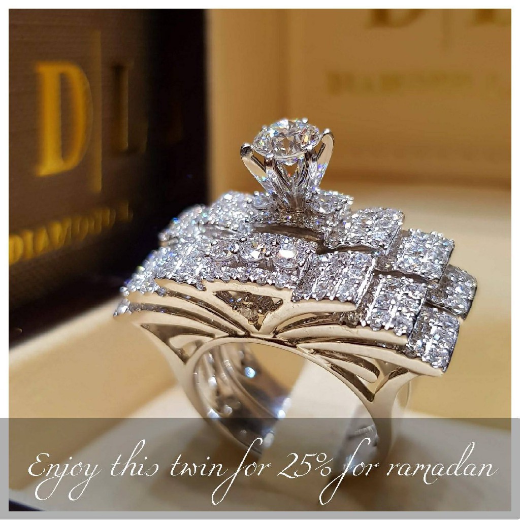 Nhẫn Đính Đá Nhân Tạo Kiểu Dáng Sang Trọng Quý Phái