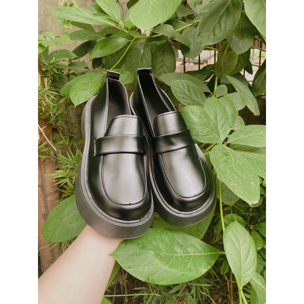 Giày ulzzang đế bằng mũi tròn mã 131