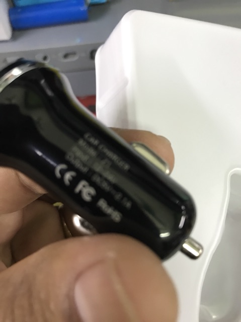 Sạc xe hơi Hoco Z1 2 đầu USB