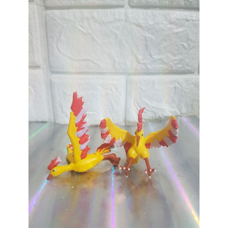 Mô hình Pokemon Chim lửa