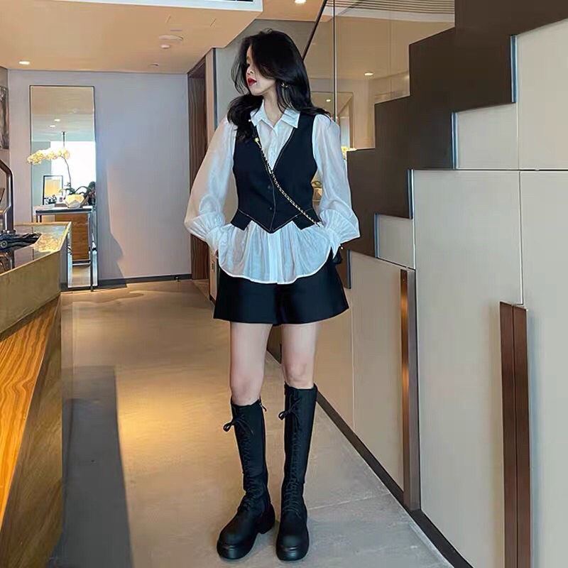 Áo sơ mi lụa phối gile đen