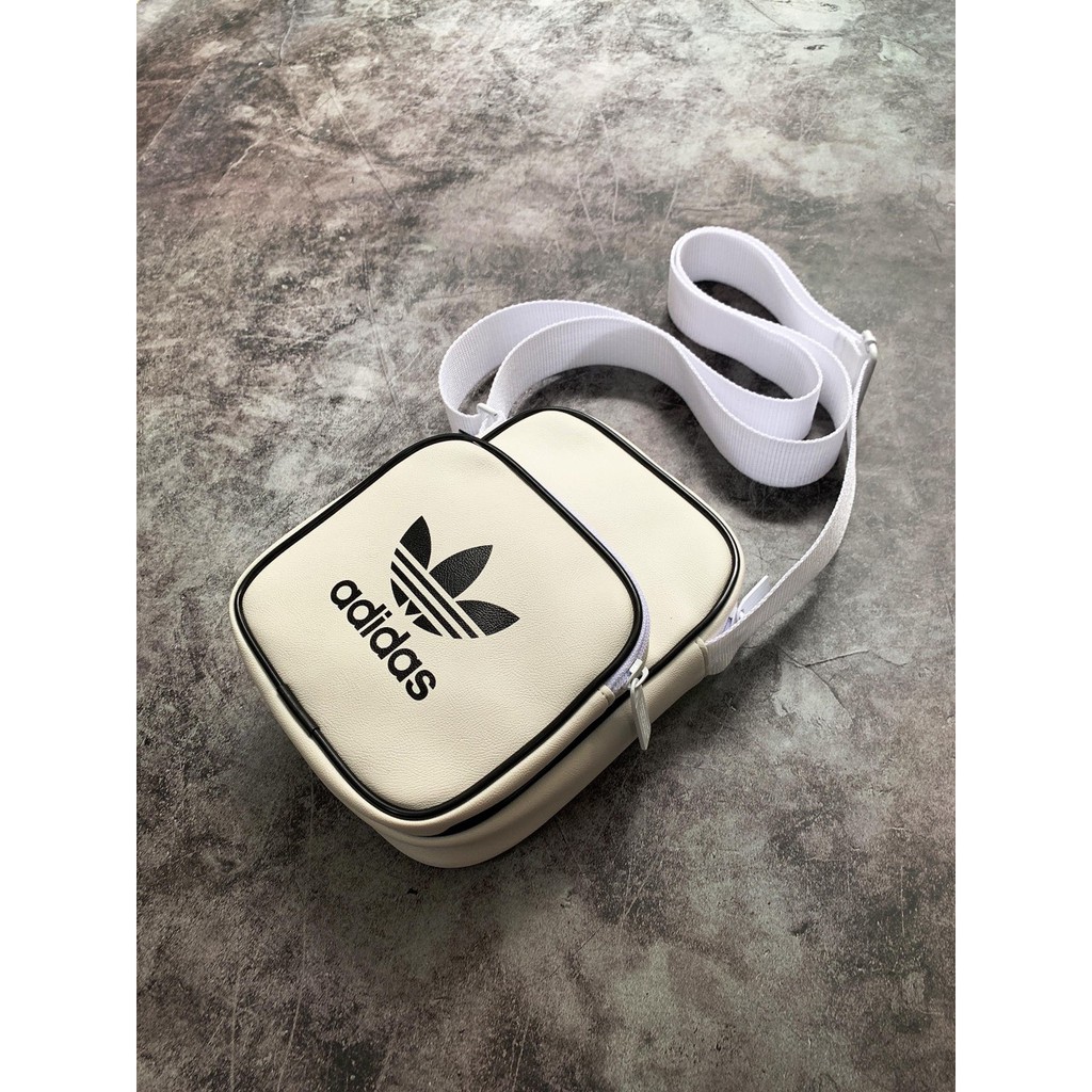 Túi Đeo Chéo Adidas Trắng Vintage Mini Bag Classic Full Tag Code | BigBuy360 - bigbuy360.vn