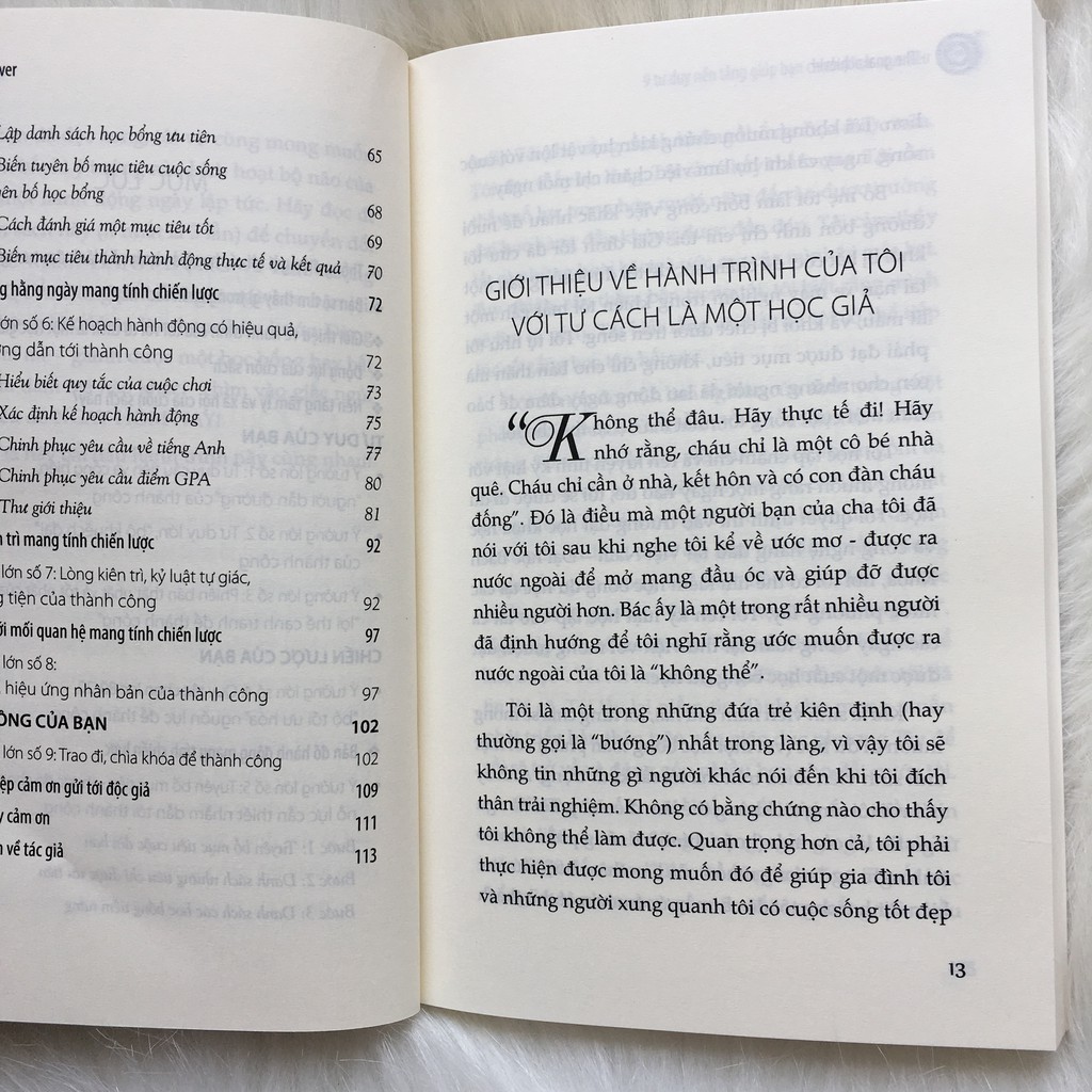 Sách - Kỹ năng sống 9 Tư Duy Nền Tảng Giúp Bạn Chinh Phục Mục Tiêu (Song Ngữ Anh - Việt) - Jen Vu Huong