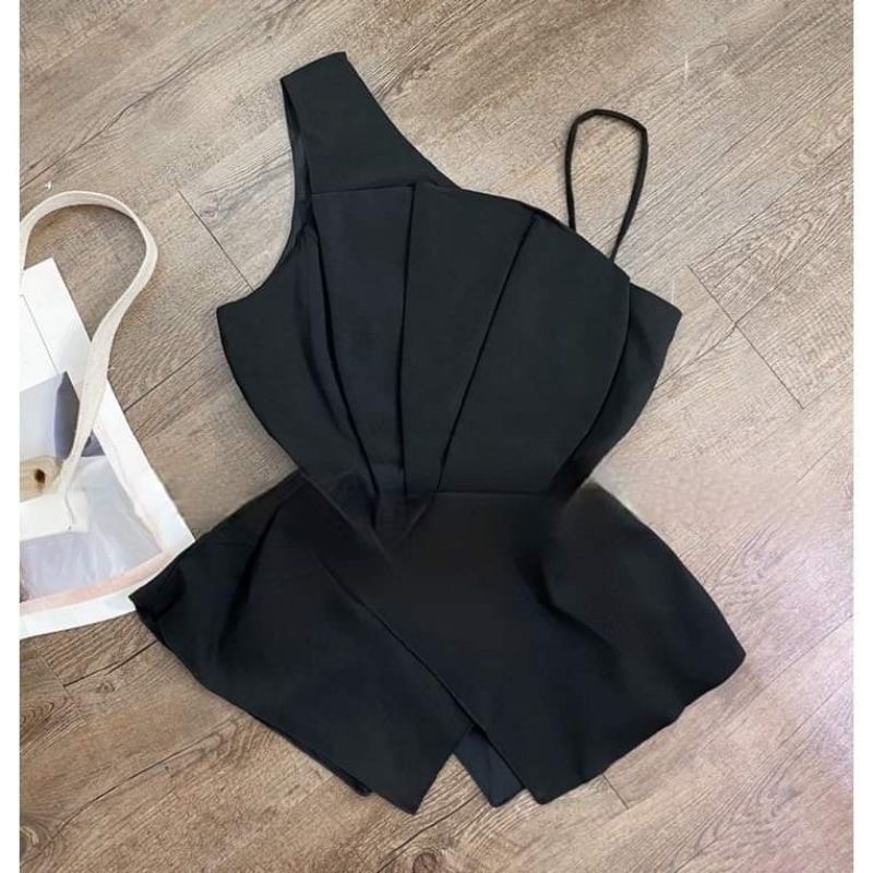 áo peplum lệch vai