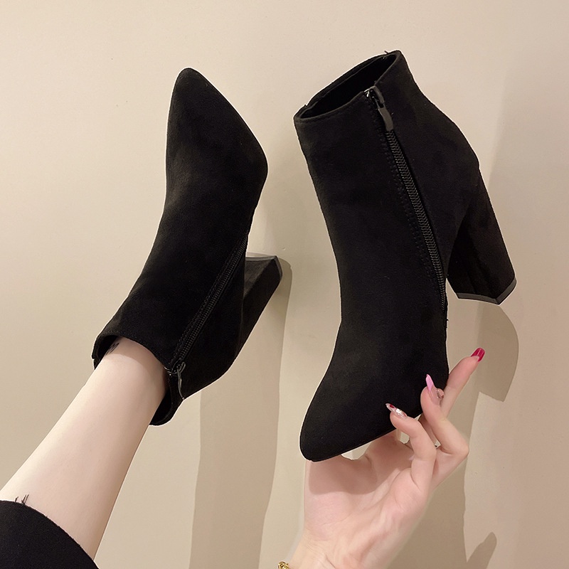 Giày Bốt martin Da Lộn Mũi Nhọn Gót Thấp Phối Khóa Kéo Bên Hông Thời Trang Cho Bạn Gái