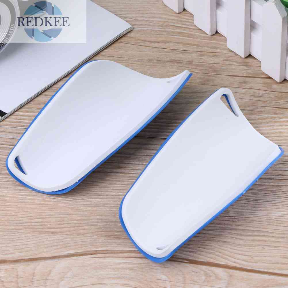 2 Miếng Đệm Bảo Vệ Chân Khi Chơi Bóng Đá