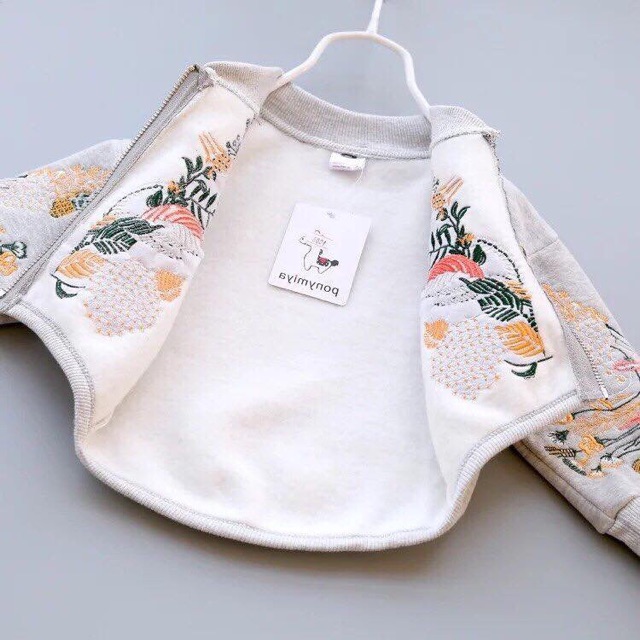 Áo khoác nỉ hoa thêu