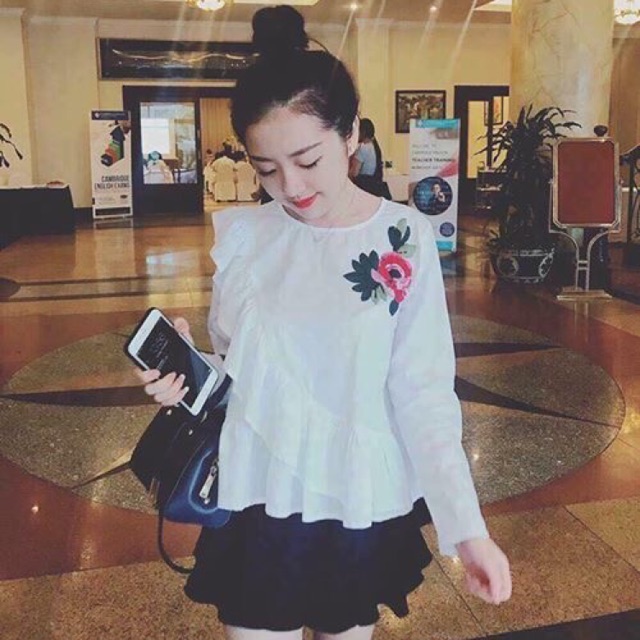 Áo hoa thêu