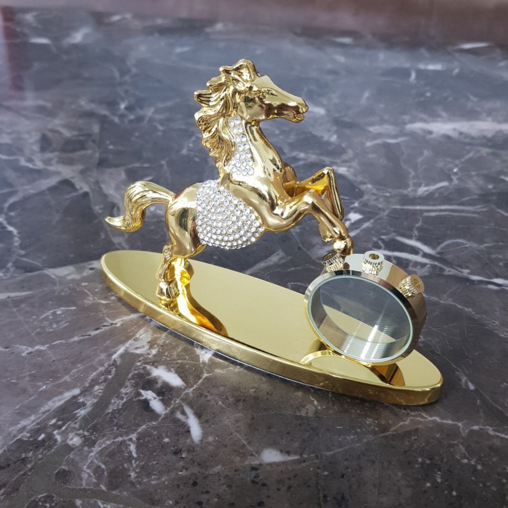 Sản Phẩm Tượng ngựa mạ vàng nước hoa đính đá Pha lê trang trí taplo ô tô, xe hơi và bàn làm việc HC882- Đem lại cảm giác