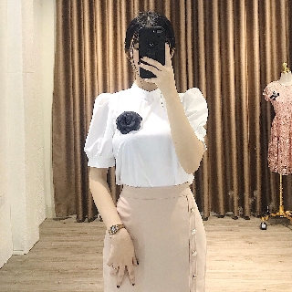 Áo Sơ Mi Tay Bồng Cài Hoa Cho Nữ