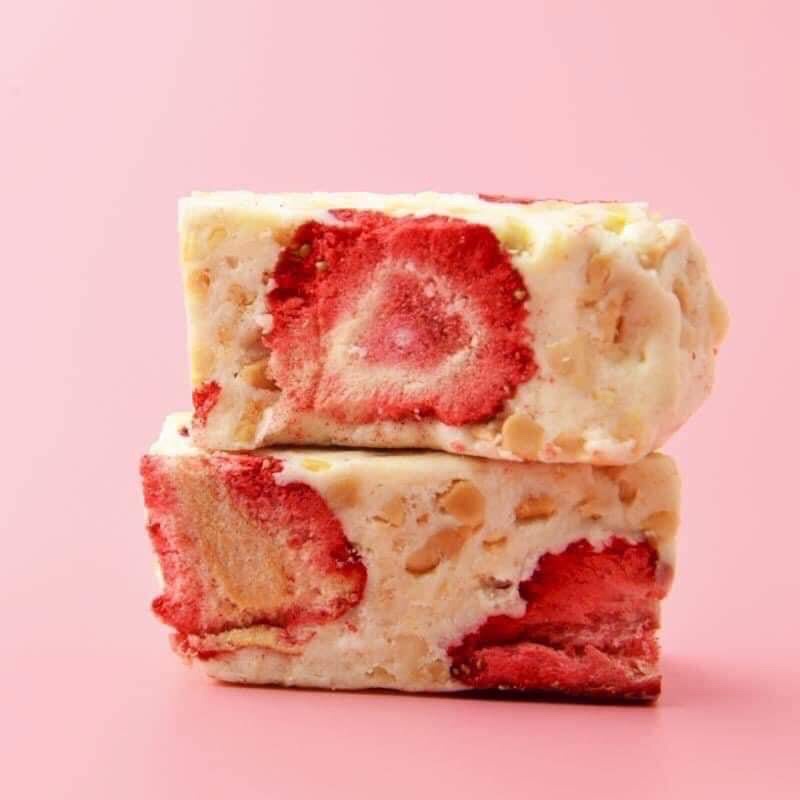 Dâu tây sấy giòn