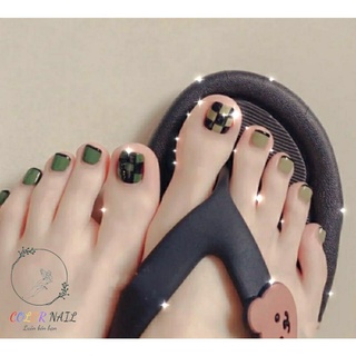 Nail box- Móng up thiết kế : Caro xanh đen