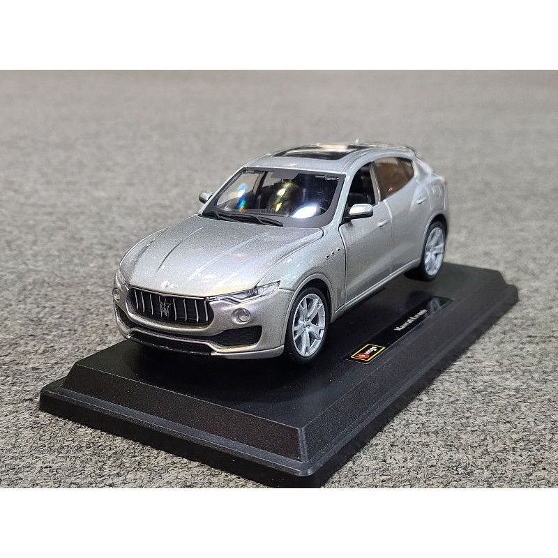 Xe Mô Hình Maserati Levante 1:24 Bburago (Xám)