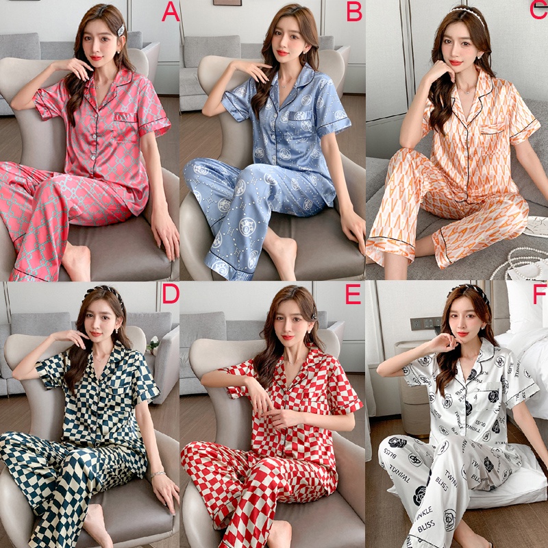 Bộ Đồ Ngủ Tay Ngắn Bằng Lụa Satin Thoải Mái In Họa Tiết Kẻ Ô/ Kẻ Ô Thời Trang Hàn Quốc Cho Nữ