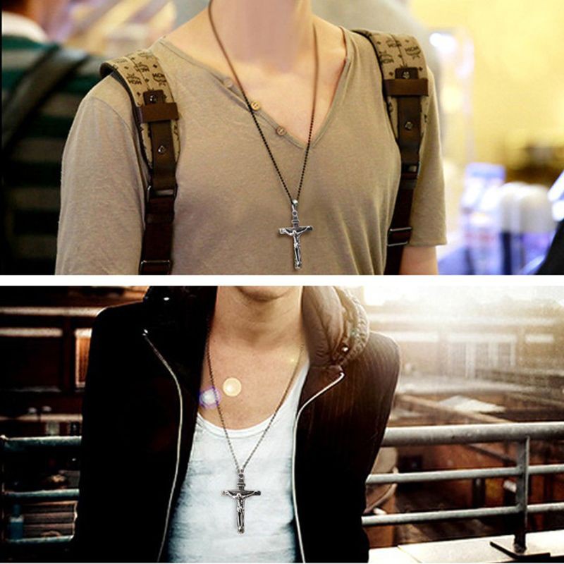 Dây chuyền mặt hình chữ thập có tượng chúa Jesus đính đá thời trang