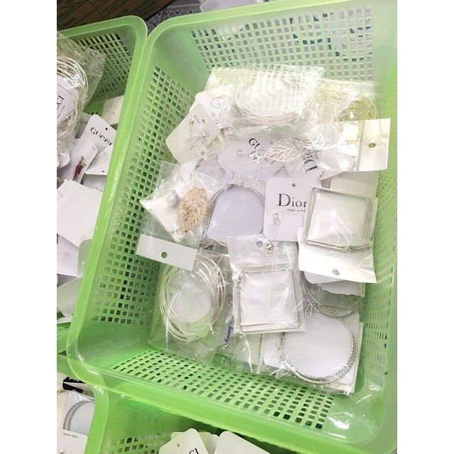 Combo 200 đôi khuyên tai ngẫu nhiên