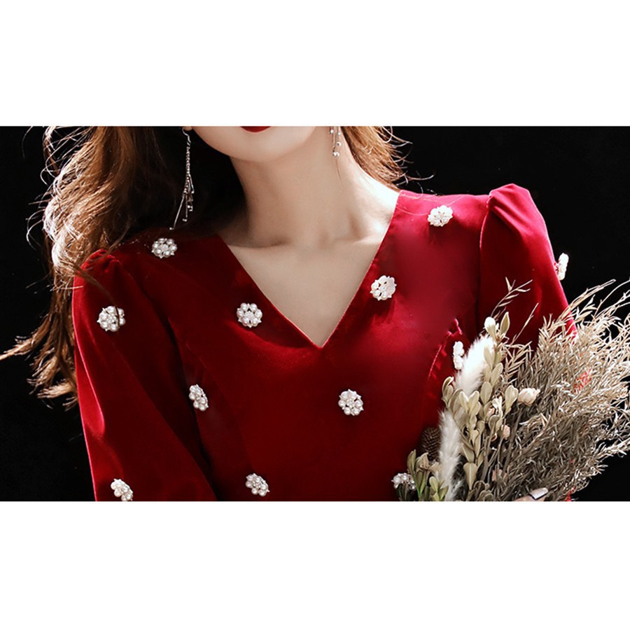 Váy nhung sang trọng cho chị em dự tiệc hẹn hò | BigBuy360 - bigbuy360.vn