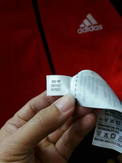 ÁO KHOÁC ADIDAS CHÍNH HÃNG ( CODE : DM1482 )