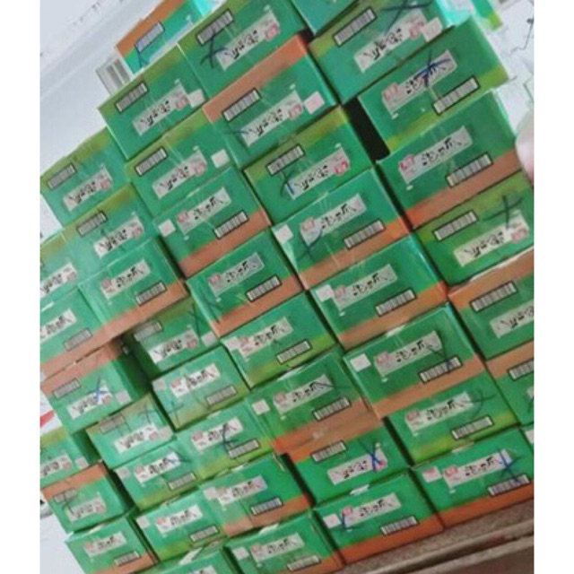 Sỉ 1 thùng chân gà YuYu xanh 100gr muối cay (70 gói)