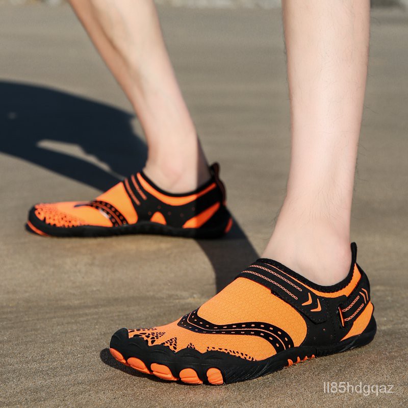 2021 Unisex Swimming Water Shoes Men Women Barefoot Outdoor Beach Sandals Upstream Aqua Shoe Nonslip River Sea Diving Sn